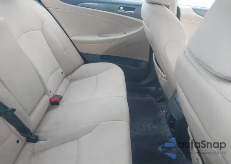 2011 Hyundai Sonata Hybrid from USA, damaged, VIN KMHEC4A49BA016566